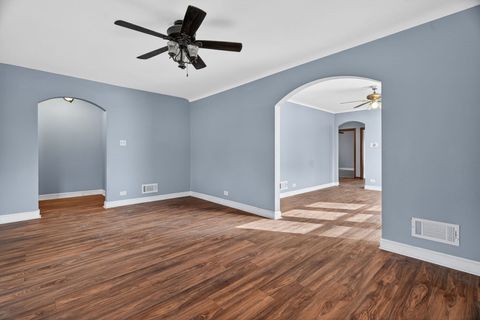 Tiny photo for 5317 S Justine Street, Chicago, IL 60609 (MLS # 12572857)