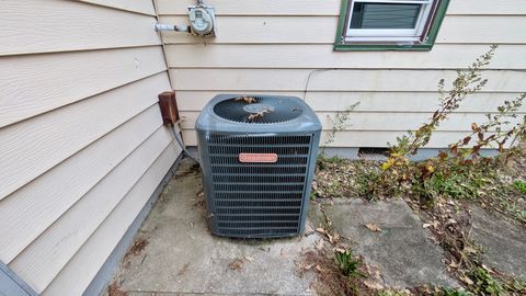 Tiny photo for 639 Wood Court, Kankakee, IL 60901 (MLS # 12494450)