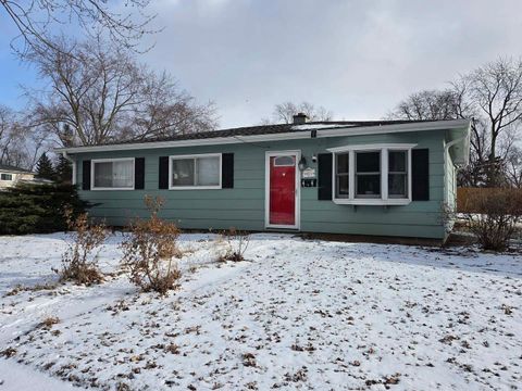 Photo of 601 Ridgewood Road, Streamwood, IL 60107 (MLS # 12550015)