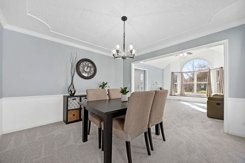 Tiny photo for 38 Breckenridge Drive, Aurora, IL 60504 (MLS # 12577607)