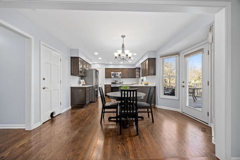 Tiny photo for 38 Breckenridge Drive, Aurora, IL 60504 (MLS # 12577607)