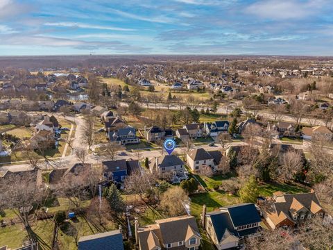 Tiny photo for 38 Breckenridge Drive, Aurora, IL 60504 (MLS # 12577607)