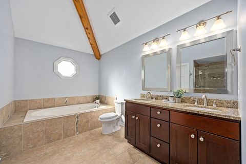 Tiny photo for 38 Breckenridge Drive, Aurora, IL 60504 (MLS # 12577607)