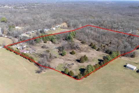 Tiny photo for 9466 Hickory Ridge Road, Murphysboro, IL 62966 (MLS # 12569636)