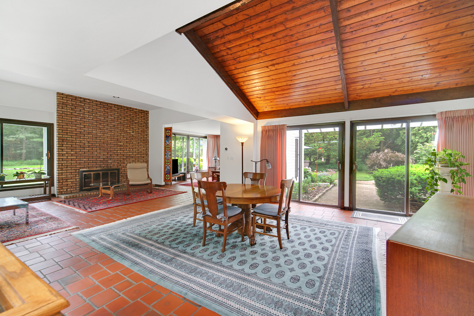 410 N Bradley Road
