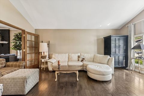 Tiny photo for 4542 Basswood Drive, Lisle, IL 60532 (MLS # 12414733)