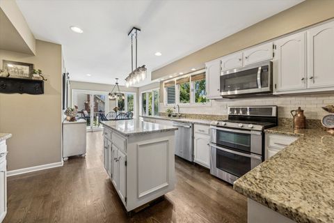 Tiny photo for 4542 Basswood Drive, Lisle, IL 60532 (MLS # 12414733)