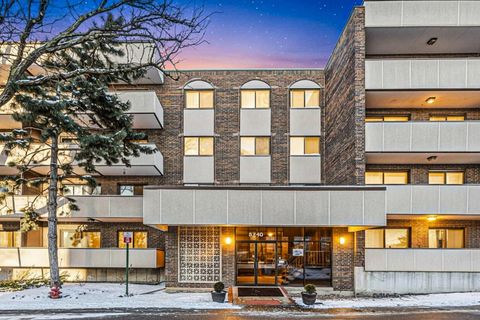 Tiny photo for 9240 Gross Point Road #410, Skokie, IL 60077 (MLS # 12595747)