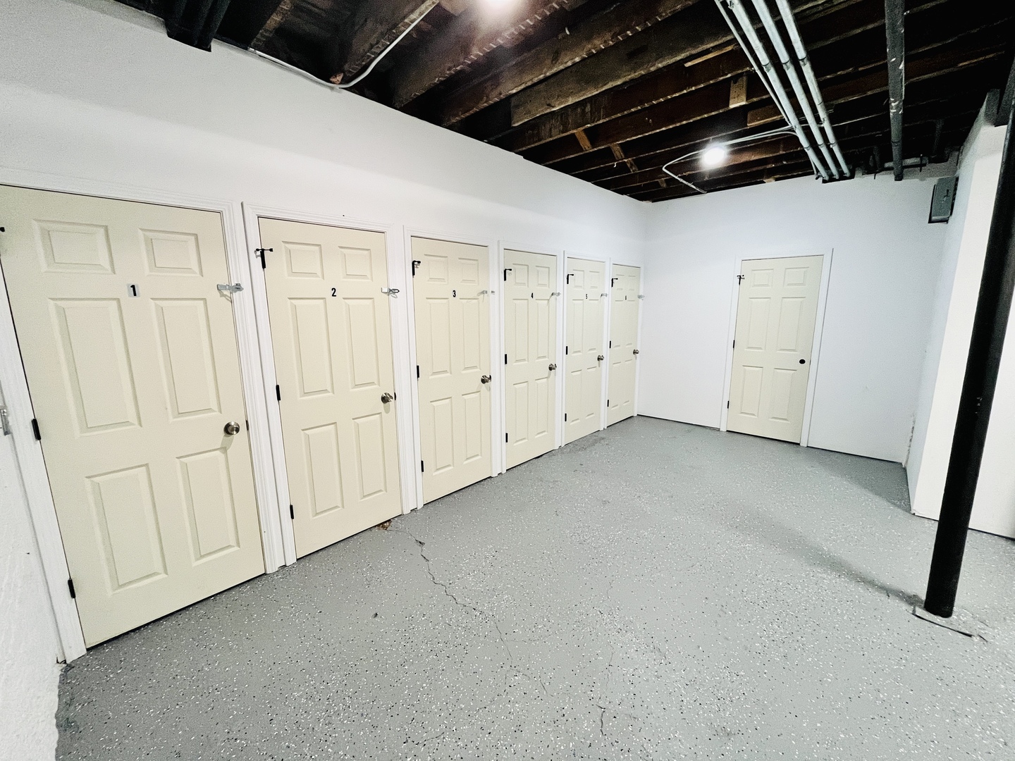 1371 S California Avenue