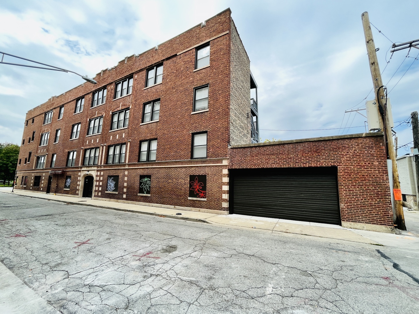 1371 S California Avenue