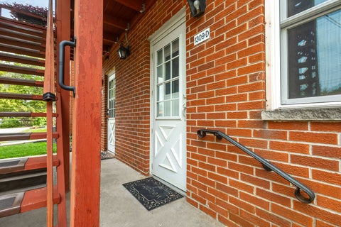 Tiny photo for 1309 9th Street #D, Moline, IL 61265 (MLS # 12787554)
