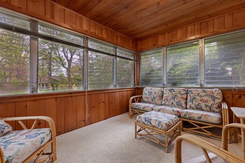Tiny photo for 1303 Roncevalles Avenue, Rockford, IL 61107 (MLS # 12636212)
