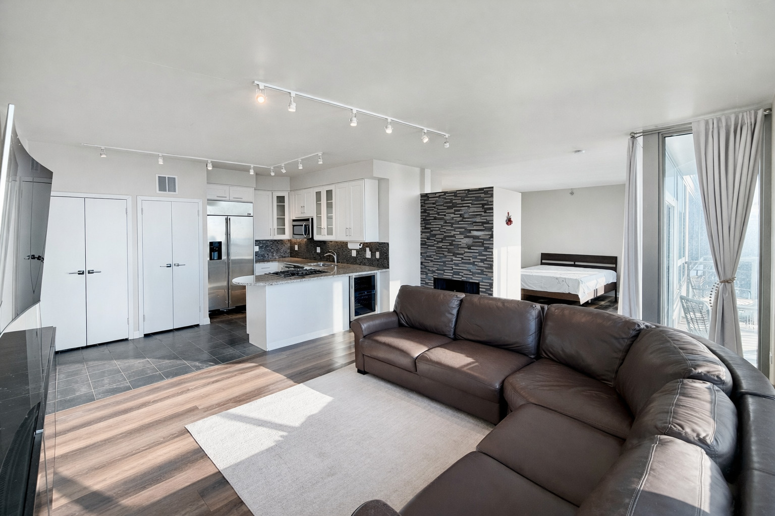 701 S Wells Street 1506