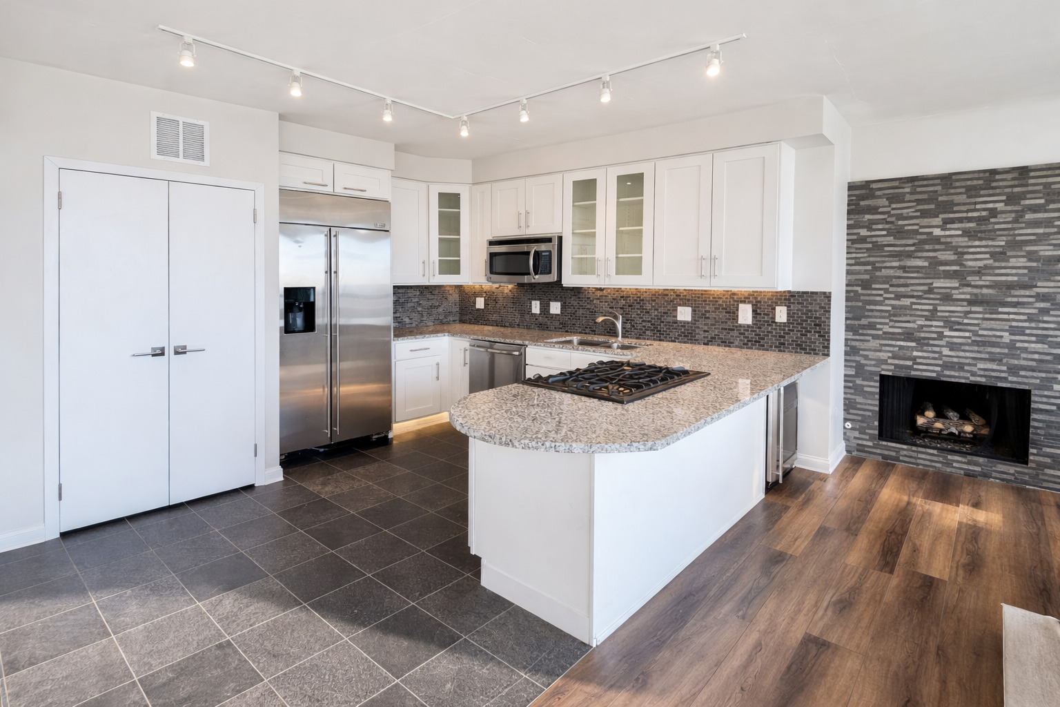 701 S Wells Street 1506