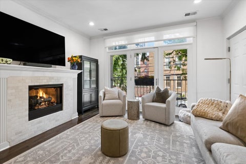 Tiny photo for 1510 N WIELAND Street #2, Chicago, IL 60610 (MLS # 12777883)