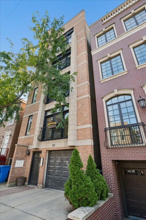 Tiny photo for 1510 N WIELAND Street #2, Chicago, IL 60610 (MLS # 12777883)