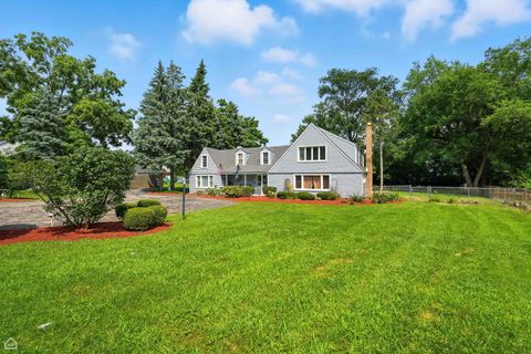 Tiny photo for 237 S Church Road, Bensenville, IL 60106 (MLS # 12434720)
