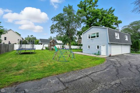 Tiny photo for 237 S Church Road, Bensenville, IL 60106 (MLS # 12434720)