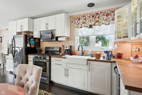 Tiny photo for 237 S Church Road, Bensenville, IL 60106 (MLS # 12434720)