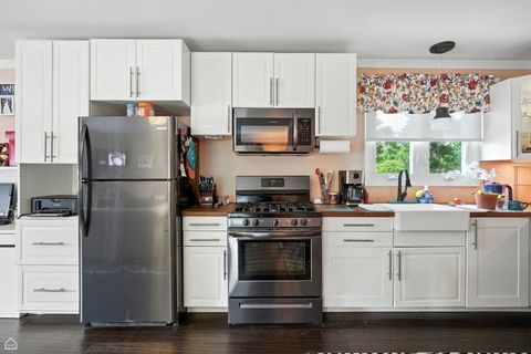 Tiny photo for 237 S Church Road, Bensenville, IL 60106 (MLS # 12434720)