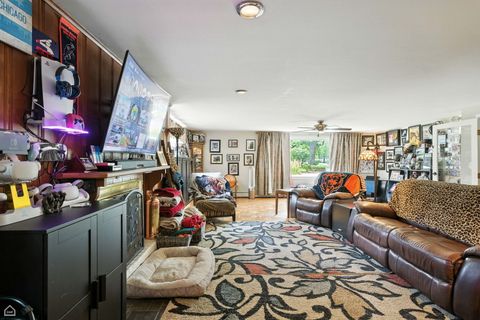 Tiny photo for 237 S Church Road, Bensenville, IL 60106 (MLS # 12434720)