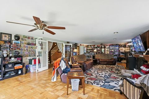 Tiny photo for 237 S Church Road, Bensenville, IL 60106 (MLS # 12434720)