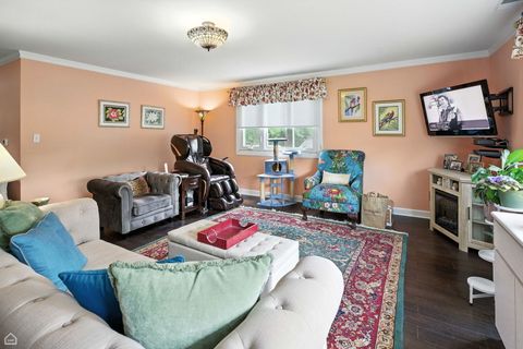 Tiny photo for 237 S Church Road, Bensenville, IL 60106 (MLS # 12434720)