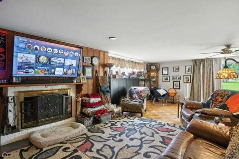 Tiny photo for 237 S Church Road, Bensenville, IL 60106 (MLS # 12434720)