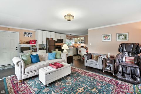 Tiny photo for 237 S Church Road, Bensenville, IL 60106 (MLS # 12434720)