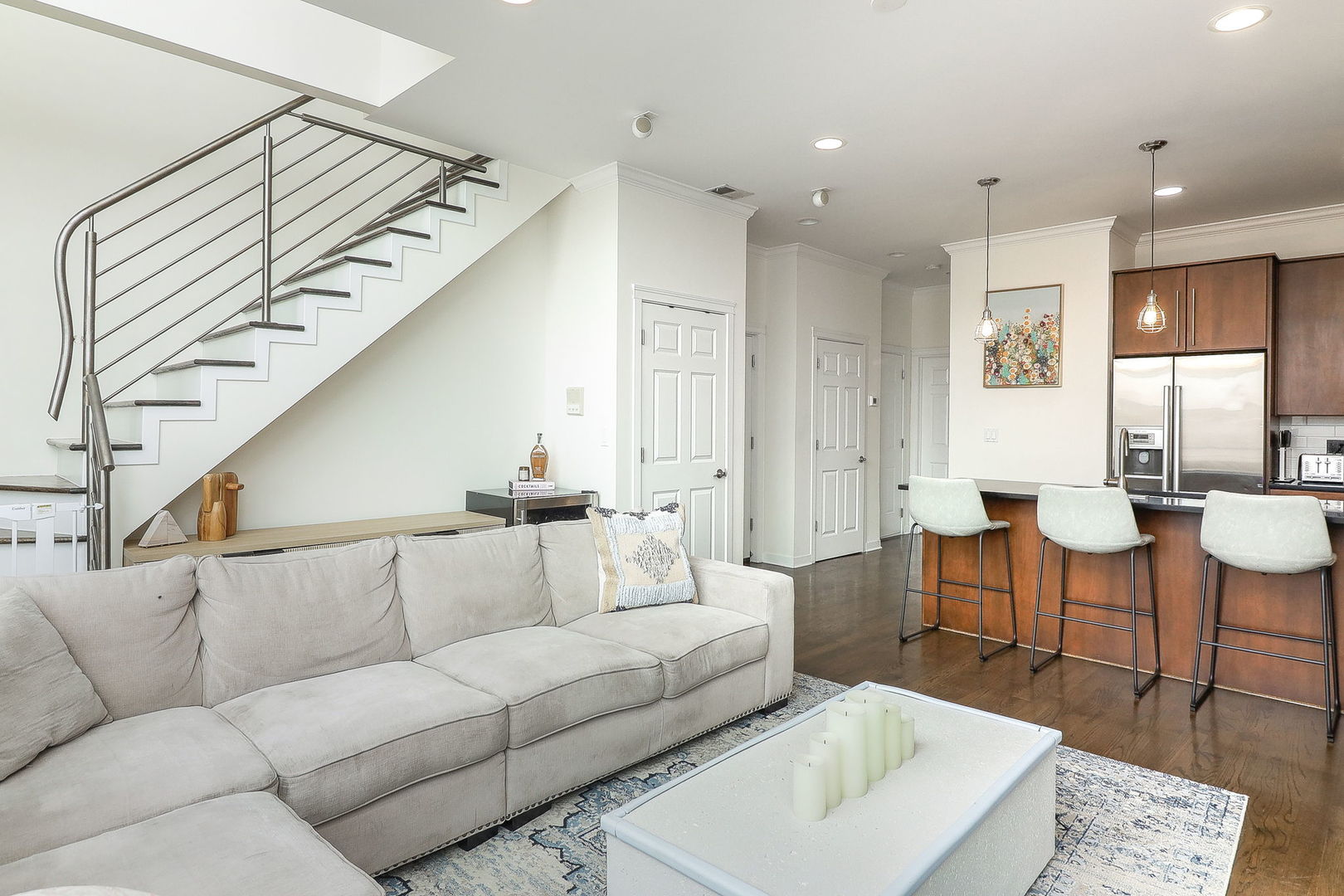 1644 W Blackhawk Street 2E