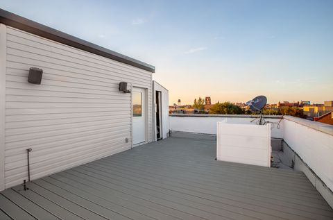 Tiny photo for 1644 W Blackhawk Street #2E, Chicago, IL 60622 (MLS # 12464606)