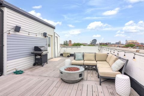 Tiny photo for 1644 W Blackhawk Street #2E, Chicago, IL 60622 (MLS # 12464606)