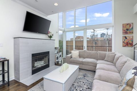 Tiny photo for 1644 W Blackhawk Street #2E, Chicago, IL 60622 (MLS # 12464606)