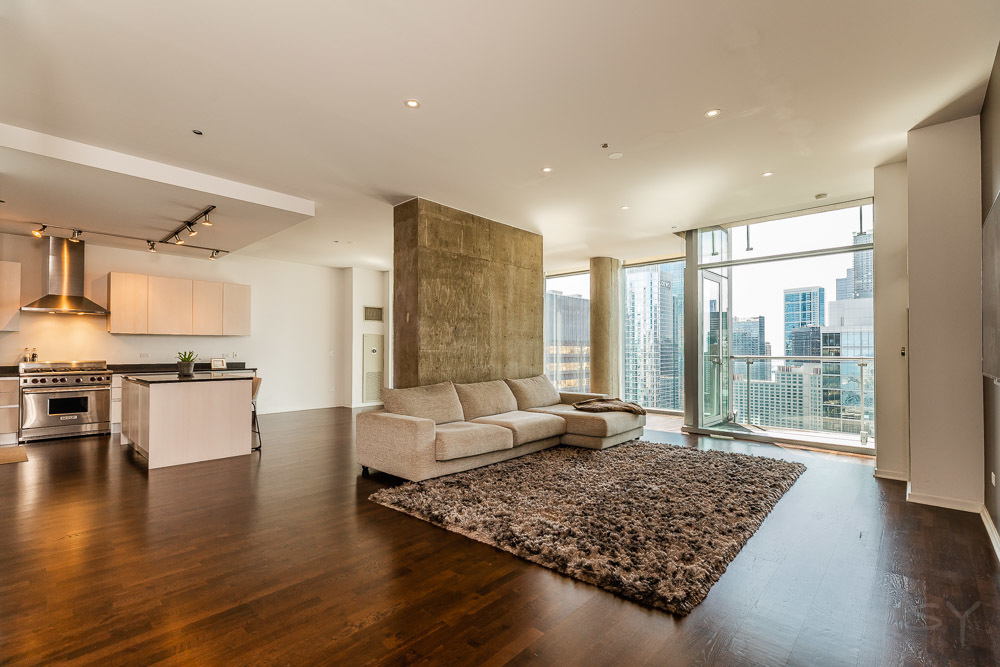 600 N Fairbanks Court 3610
