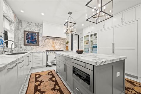 Tiny photo for 405 Sheridan Road, Kenilworth, IL 60043 (MLS # 12549121)