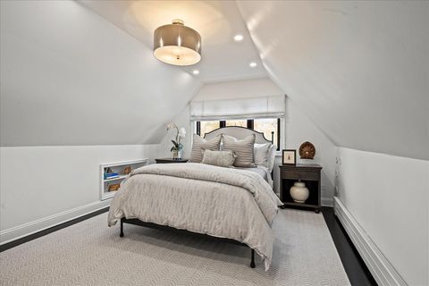 Tiny photo for 405 Sheridan Road, Kenilworth, IL 60043 (MLS # 12549121)