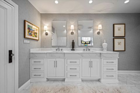 Tiny photo for 405 Sheridan Road, Kenilworth, IL 60043 (MLS # 12549121)