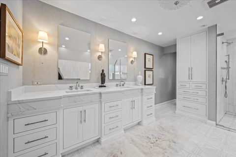 Tiny photo for 405 Sheridan Road, Kenilworth, IL 60043 (MLS # 12549121)