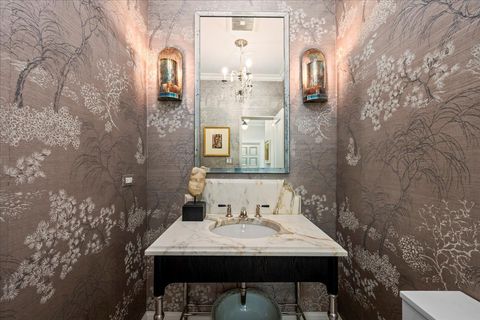 Tiny photo for 405 Sheridan Road, Kenilworth, IL 60043 (MLS # 12549121)