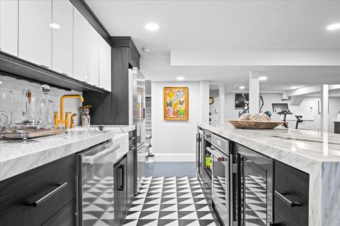 Tiny photo for 405 Sheridan Road, Kenilworth, IL 60043 (MLS # 12549121)