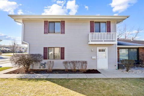 Tiny photo for 18 Dennis Court #18, Schaumburg, IL 60193 (MLS # 12592709)