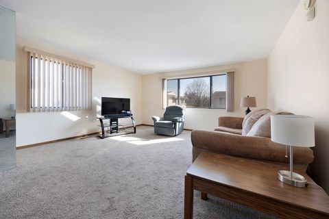 Tiny photo for 18 Dennis Court #18, Schaumburg, IL 60193 (MLS # 12592709)