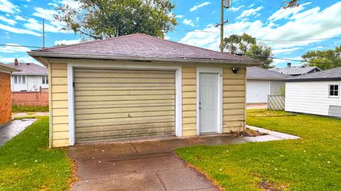 Tiny photo for 18429 Ridgewood Avenue, Lansing, IL 60438 (MLS # 12479339)