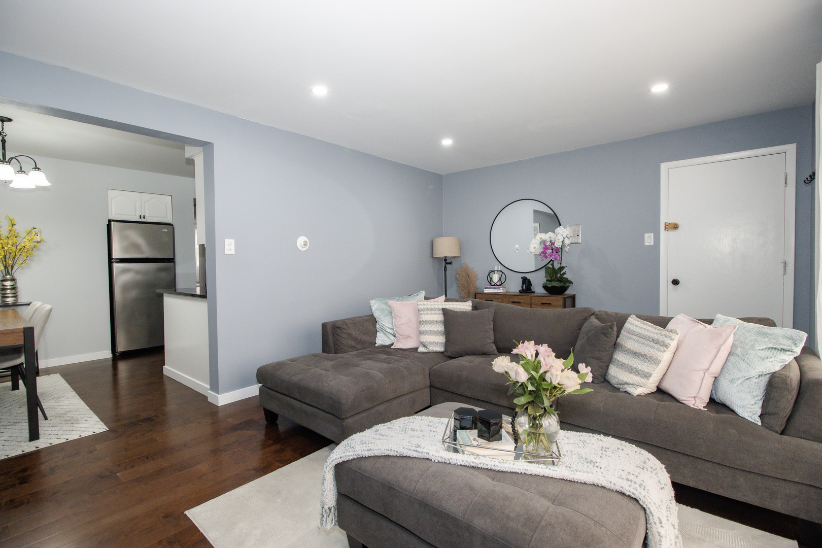 6466 N Northwest Highway C1