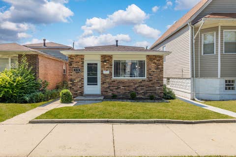 Photo of 9154 S Luella Avenue, Chicago, IL 60617 (MLS # 12696890)