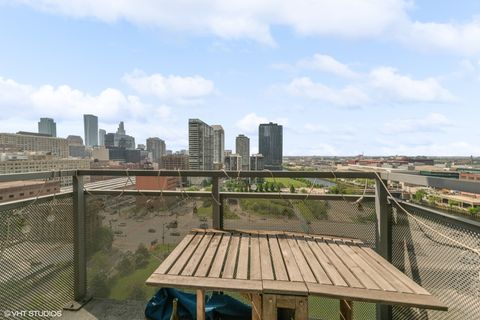 Tiny photo for 235 W VAN BUREN Street #1705, Chicago, IL 60607 (MLS # 12419425)