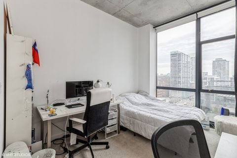 Tiny photo for 235 W VAN BUREN Street #1705, Chicago, IL 60607 (MLS # 12419425)