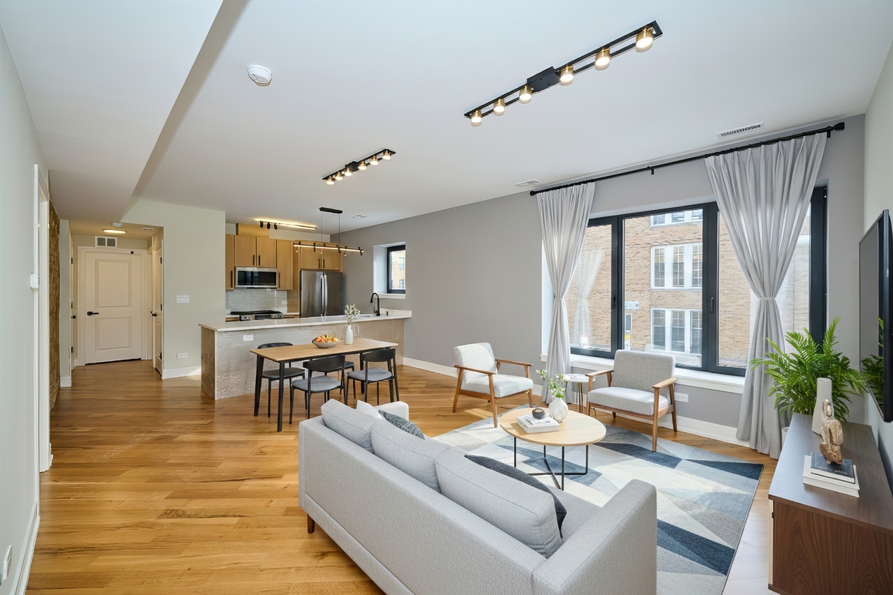 5200 N Winthrop Avenue 2S