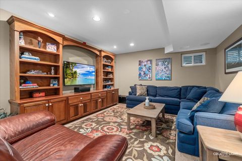 Tiny photo for 611 Pine Street, Sugar Grove, IL 60554 (MLS # 12503228)