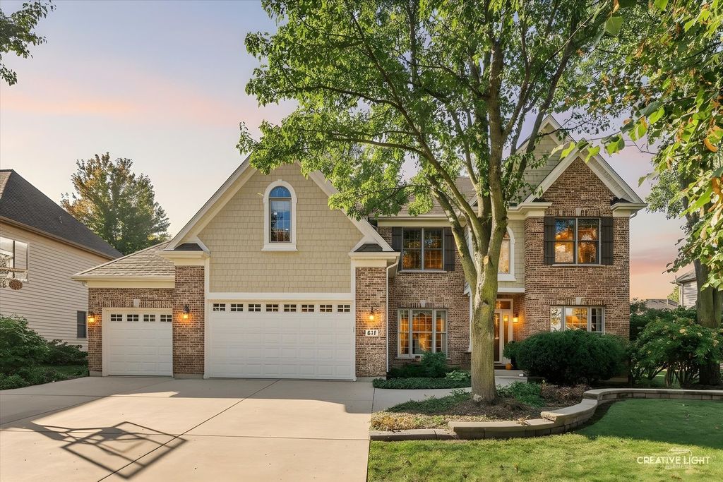 Photo for 611 Pine Street, Sugar Grove, IL 60554 (MLS # 12503228)